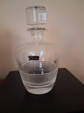 Style Prestige Cut Glass Decanter - Clear